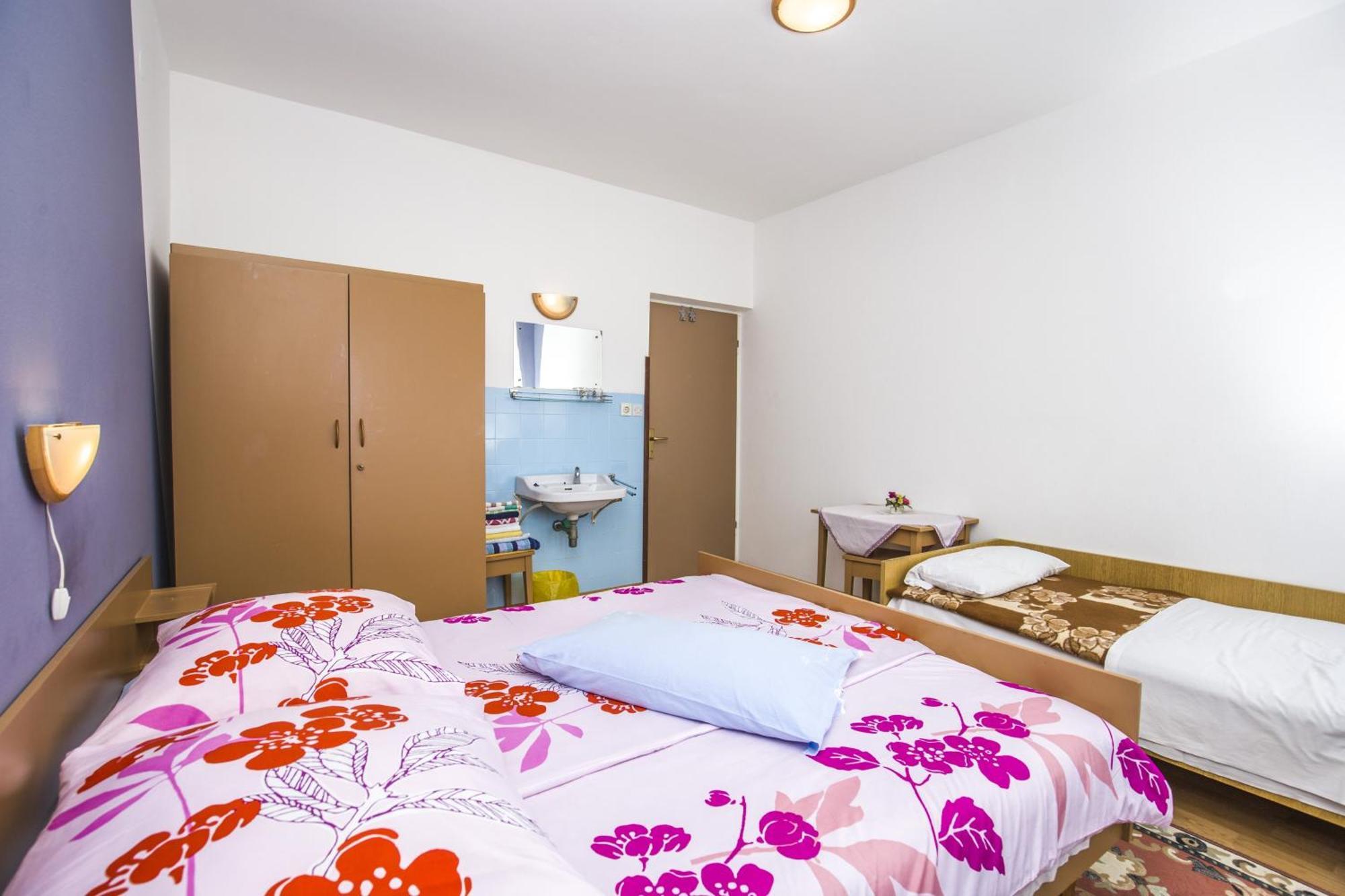 Banjol Rooms Padovan מראה חיצוני תמונה